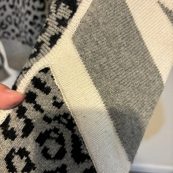 Current Elliott Duvall Leopard Animal Print Cashmere Blend Crew Neck Sweater - Picture 11 of 11